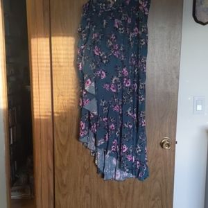 Fun flirty hi low skirt